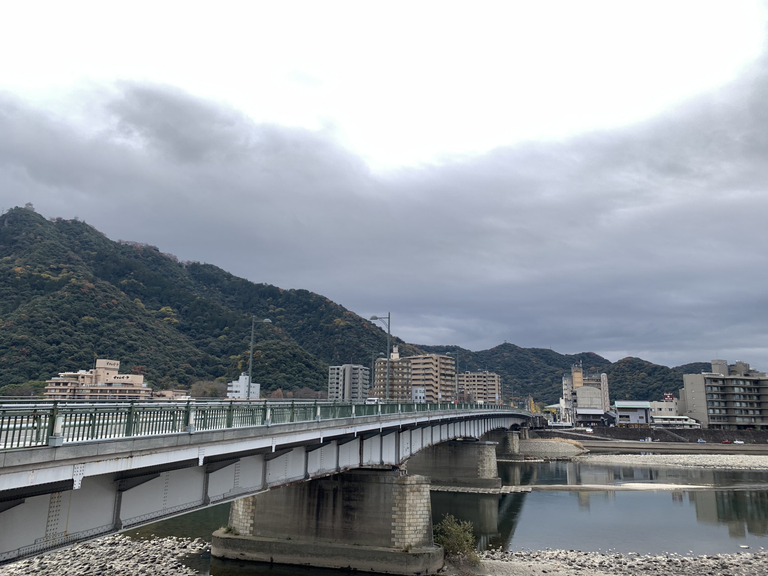 【岐阜市周辺】雨の日でも安心!子どもと楽しめる室内遊び場7選